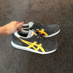 SOLD Onitsuka tiger
